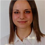 Soy Cristina y pongo a disposición mis conocimientos generales (ESO y Primaria). Mi media en bachillerato (Ciencias de la Salud) es de 8,9
